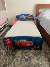 Lettino per bambini modello CARS