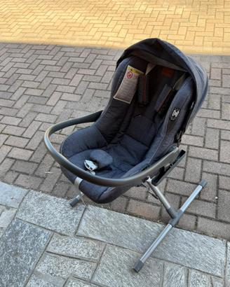 Inglesina ovetto e supporto auto