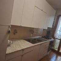Cucina Binova con elettrodomestici