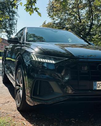 Audi Q8 Allestimento SQ8