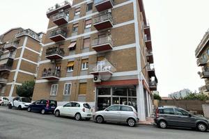 2 LOCALI A ROMA