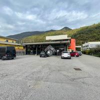 MAGAZZINO A ROÈ VOLCIANO