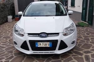 FORD FOCUS DCI TITANIUM  2012
