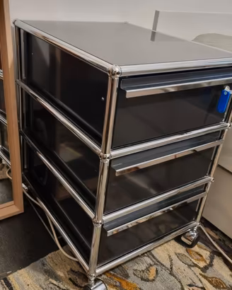 Cassettiera USM Haller
