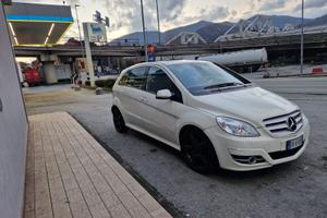 Mercedes Classe B/200-Allestimento  Sport AMG