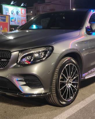 Mercedes-Benz GLC 250d Coupé PREMIUM AMG Line