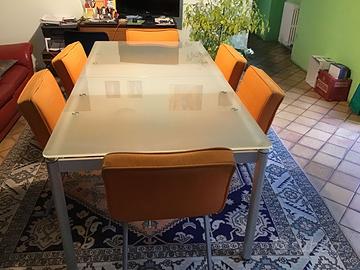 Tavolo da pranzo in vetro chiaro telaio grigio/all