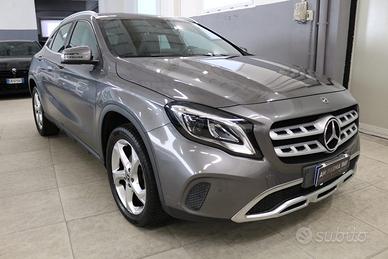 MERCEDES-BENZ GLA 200 d Automatic 4Matic Sport