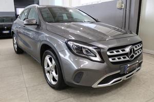 MERCEDES-BENZ GLA 200 d Automatic 4Matic Sport