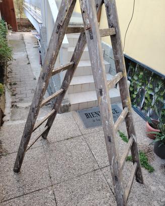 scala legno 