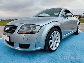 Audi TT 3,2 V6 Coupé ( MANUALE )