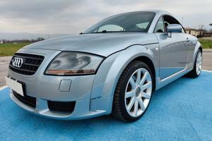 Audi TT 3,2 V6 Coupé ( MANUALE )