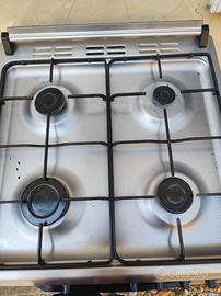 Piano cottura con forno a gas BEKO