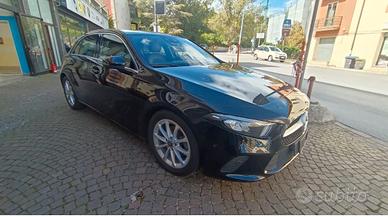 MERCEDES Classe A NERO (W177) - 2020