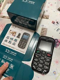 Telefono cellulare con tasti grandi