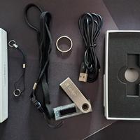 Ledger Nano S trasparente