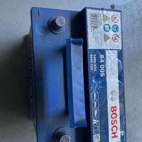 batteria auto 60AH  Bosch usata