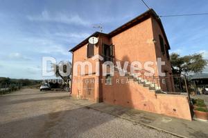Rustico / Casale di 174 m² con 4 locali a Capalbio