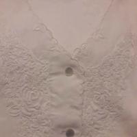 camicie da notte ricamate a mano di lino