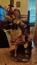 Statuina di ceramica capodimonte
