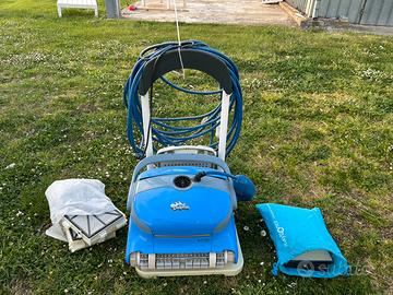 Robot pulisci piscina Dolphin M250