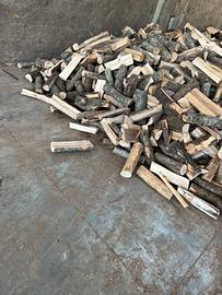 Faggio e quercia selezionati e lavorati