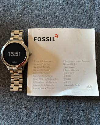 Touchscreen smartwatch Fossil