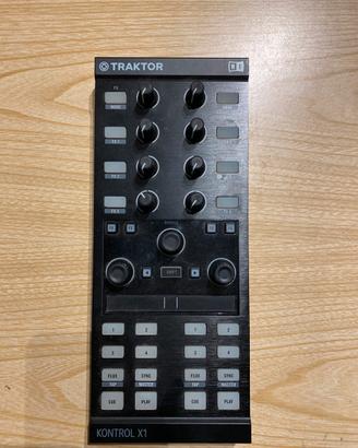Traktor x1 controller midi native instruments