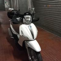 Beverly 300 i.e.
