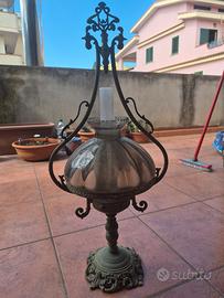 Lampada da tavolo antica stile Liberty.