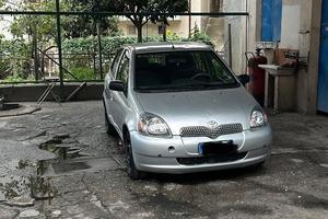 MACCHINA YARIS D-4D