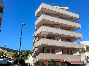 3 LOCALI A PESCARA