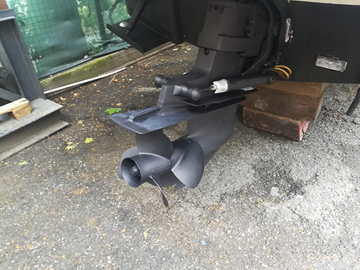 Piede mercruiser bravo three