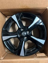 2 CERCHIONI da 17” Nissan Micra e 2  free
