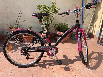 Bicicletta ragazza-donna eccellente 