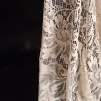 tenda beige traforata