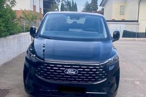 Ford nuovo custom