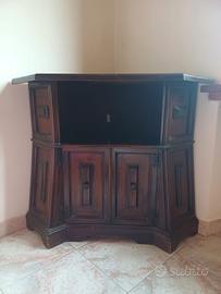angoliera in legno