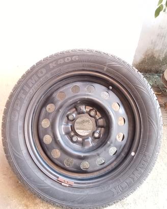 pneumatico con cerchione 195/55 r15