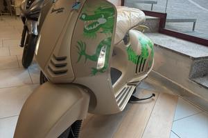 Piaggio Vespa 946 125 Dragon serie limitata e nume