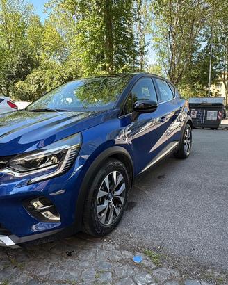Renault Captur E-Tech Plug-In Hybrid Intens