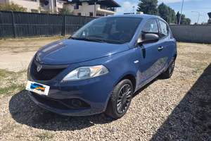 Lancia Ypsilon 1.2 69 CV 5 porte Mya
