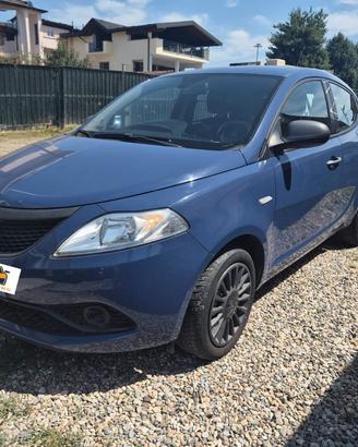 Lancia Ypsilon 1.2 69 CV 5 porte Mya