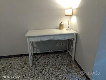 tavolo /scrittoio  in vimini