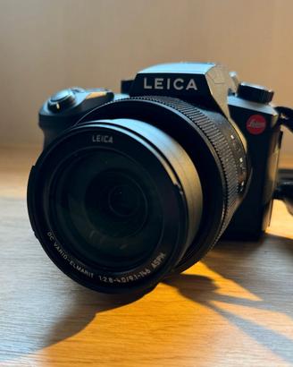 Leica V-Lux 5 – 20MP, 25-400mm f/2.8-4 4K Perfetta