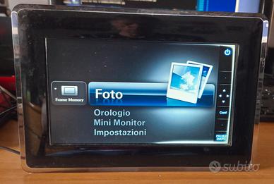 Cornice digitale Samsung con orario