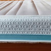 Letto e materasso in regal