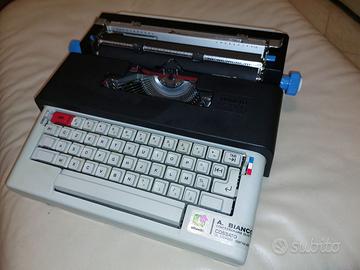 Macchina da scrivere elettrica Olivetti Lettera 36