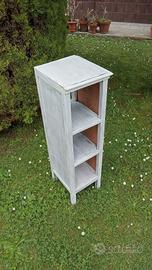 Mobiletto in legno stile shabby chic