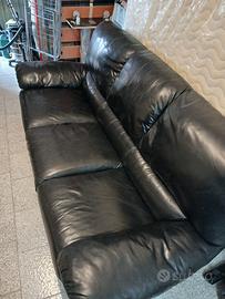 divano in oelle nero